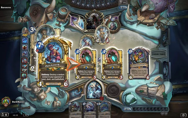 Een Shudderwockcombo gaat af tijdens een potje Hearthstone