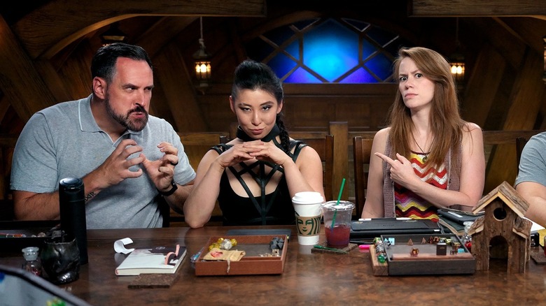 Erika Ishii schuift aan bij de befaamde tafel van Critical Role. Wat is ze van plan?