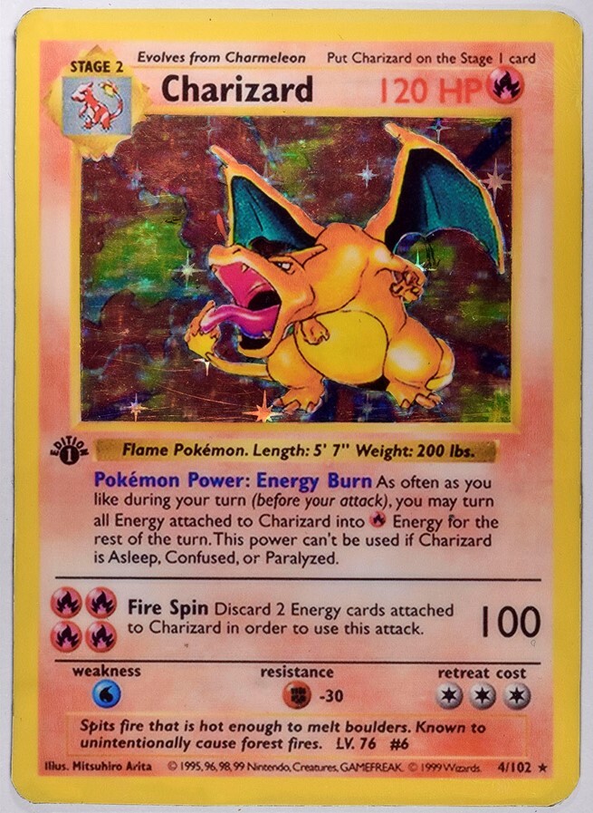 Charizard uit de allereerste set. Hij is glimmend en hoogbegeerd.