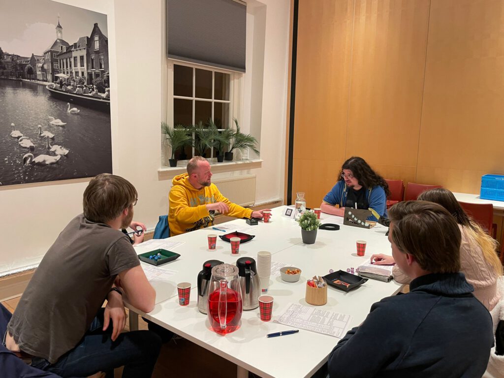 Iemand beschrijft een gave actie! Een foto van de Changing Winds oneshot in De Korenbeurs, de bibliotheek van Schiedam.