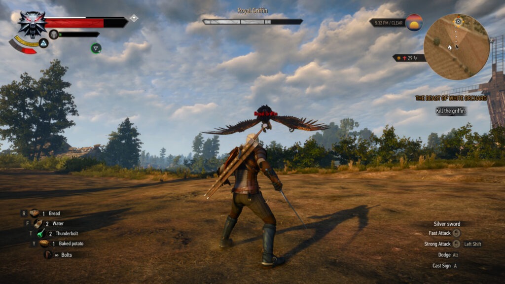 Geralt neemt het op tegen een griffioen in The Witcher 3.